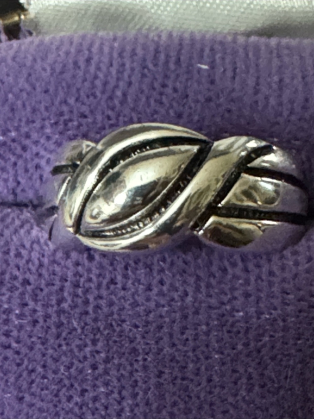 Sterling Silver Uniquely Carved Tapered Ring ~ Size 8